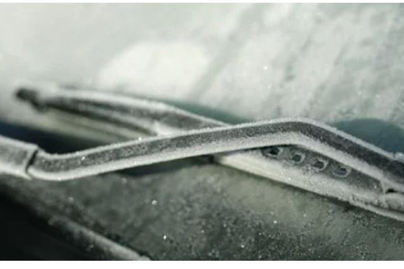 What to Do if Your Windshield Washer Fluid Freezes