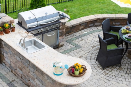 How to Install Plumbing for an Outdoor Kitchen