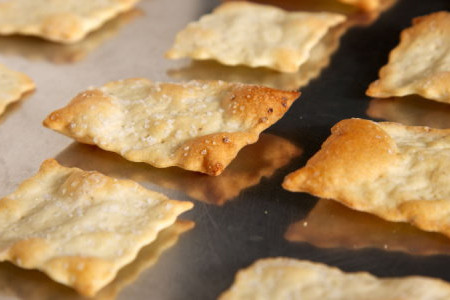 How to Make Your Own Crackers