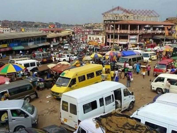 Kumasi-Techiman drivers to park vehicles on Monday over high fuel prices