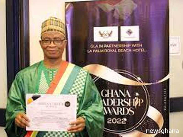 Zongo Development Fund CEO receives 2022 best performing award