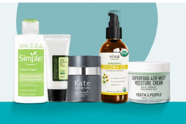 15 Best Moisturizers for Sensitive Skin