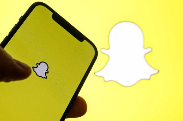 Snapchat now lets you share what you’re listening to in real time