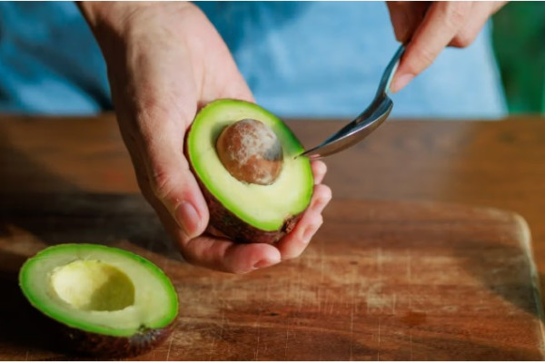 An Avocado a Day May Help Keep Heart Disease at Bay, Study Finds