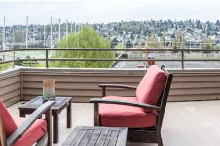 Pros and Cons of Building Horizontal Deck Railing