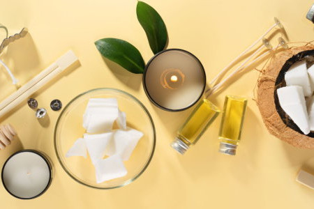 Types of Oils Used for Candle Fragrance & How to Use Them