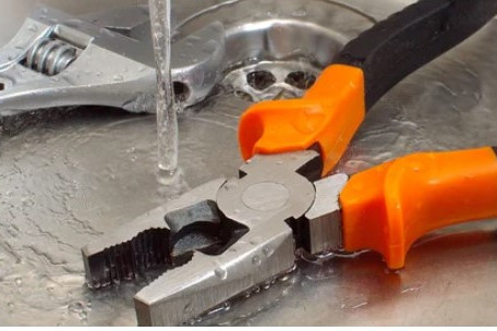 How to Sharpen Your Lineman's Pliers Wire Cutting Blades