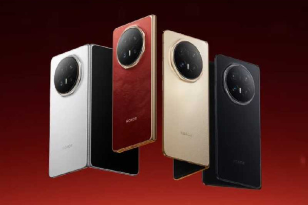 Honor launches its new slim foldable Magic V6 with a 6,600 mAh battery