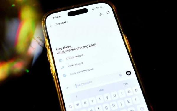AI chatbots could be making you stupider