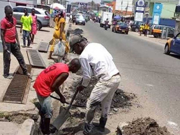 Ayawaso Central Municipal Assembly intensifies Operation Clean Your Frontage campaign