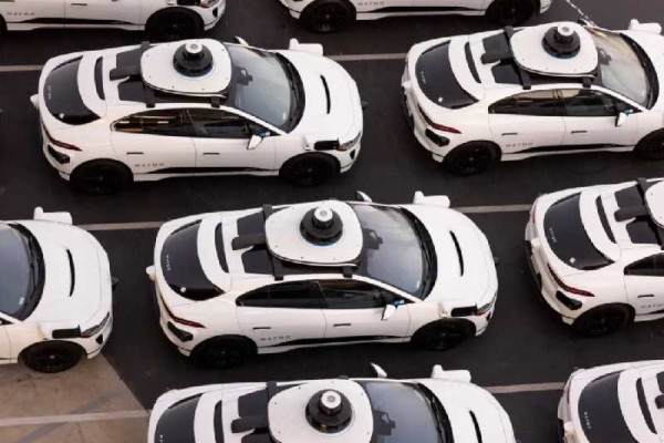 Waymo, robotaxi operators face fresh scrutiny over emergency response failures