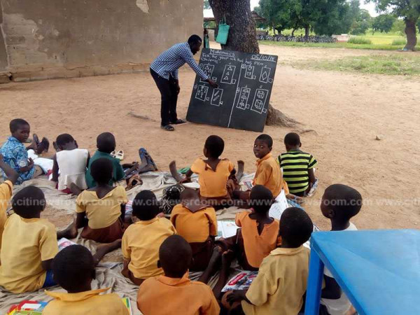 About 2.3 million kids in Ghana have no desk at school – EduWatch