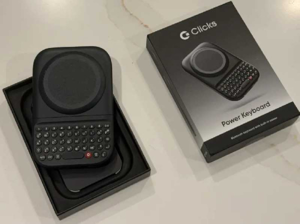 Clicks’ Power Keyboard brings BlackBerry-style typing to any phone — with some compromises