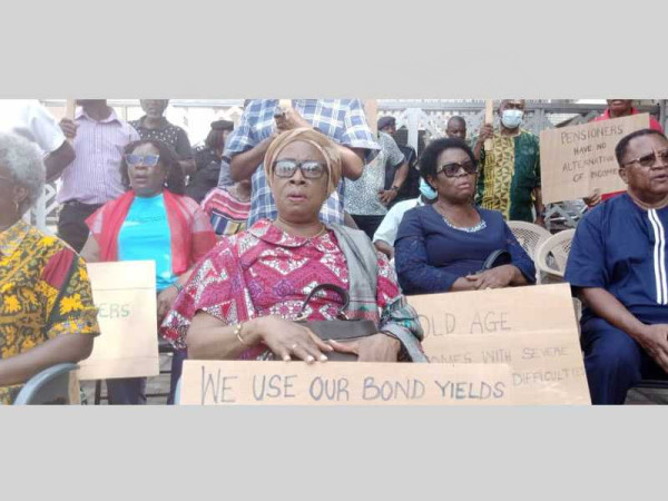 Pensioners to picket at Finance Ministry again today