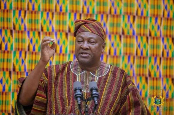 Cocoa price cut necessary for sector – Pres Mahama