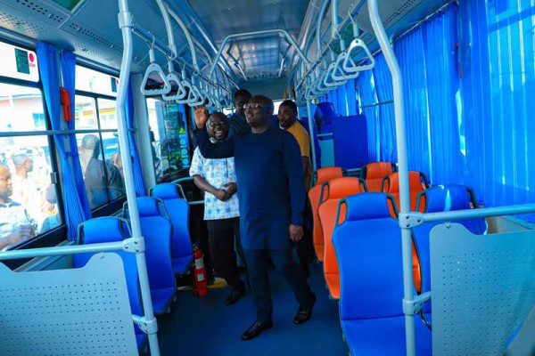 Ghana to use electric vehicles for public transport – Bawumia