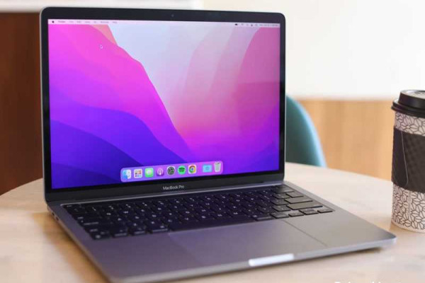 Apple is reportedly working on MacBooks with touchscreens