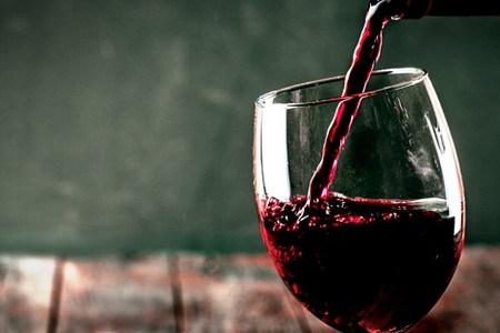 Tips for Removing Wine Stains from Any Fabric 