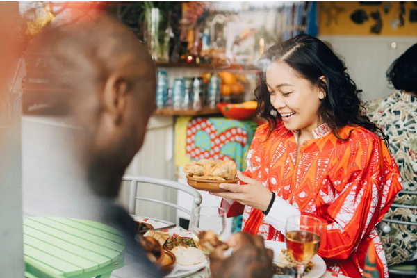 Eating an Early Dinner Can Help You Burn Fat, Lower Your Blood Sugar