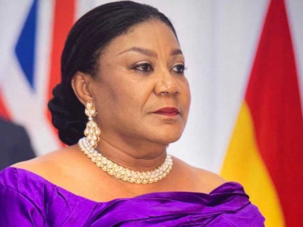 First Lady mobilizes Ghanaians to give blood to save lives
