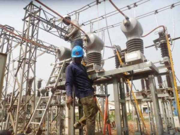 Major power outages caused by transient tripping—ECG
