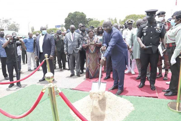 Vice-President cuts sod for GAF project