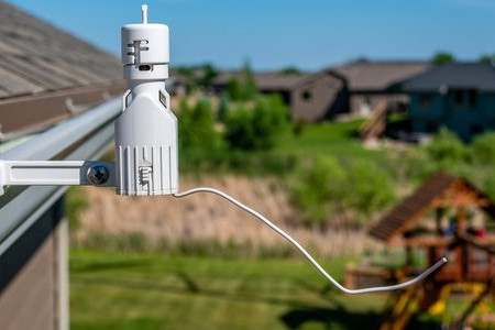 5 Benefits of a Installing a Sprinkler Rain Sensor 