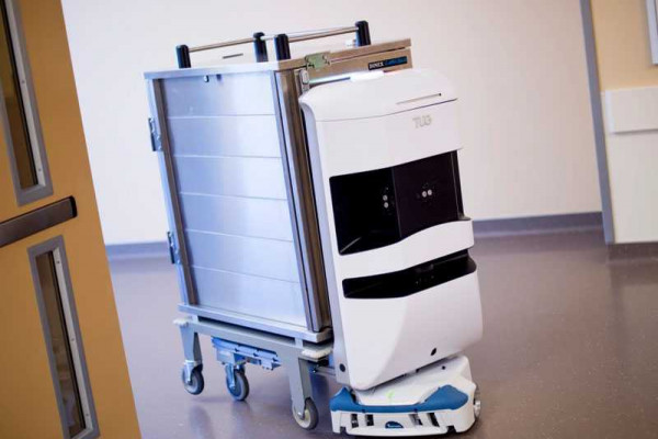 Autonomous robots used in hundreds of hospitals at risk of remote hijacks