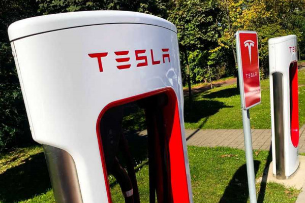 Tesla opens entire Supercharger network in the Netherlands to all EVs