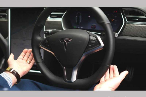 Tesla adds chill and assertive self-driving modes