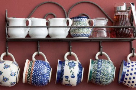 6 Things to Store on the Wall and Keep Out of the Cupboards 