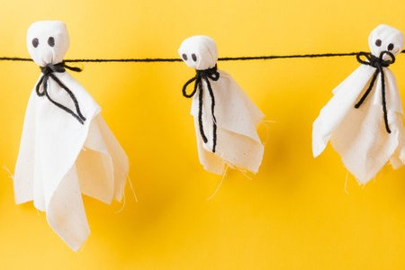 Halloween Decorations You Can Make with Things Around the House 