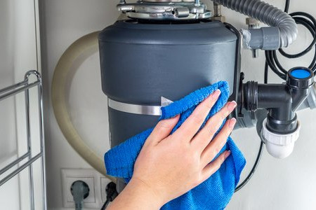Garbage Disposal Cleaning Tips 